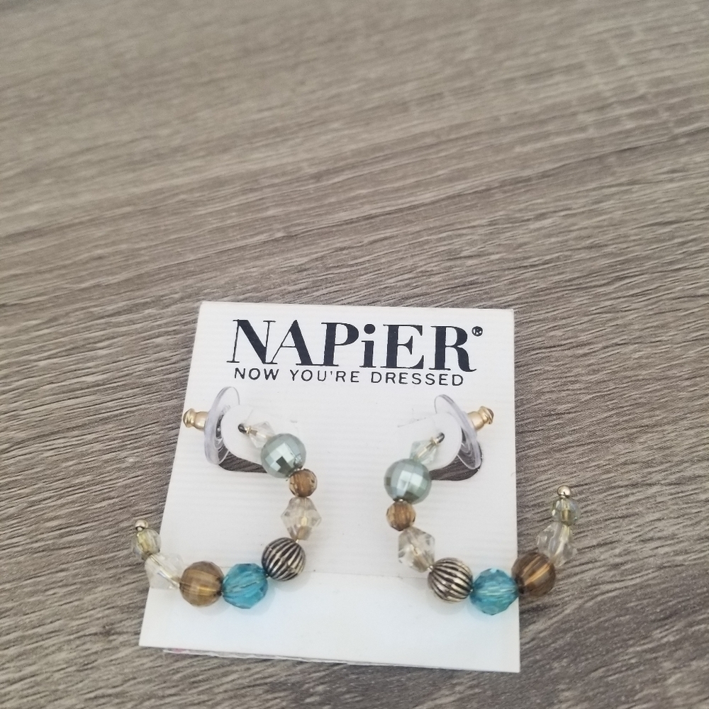 Earring Bundle - Picture 2 of 8